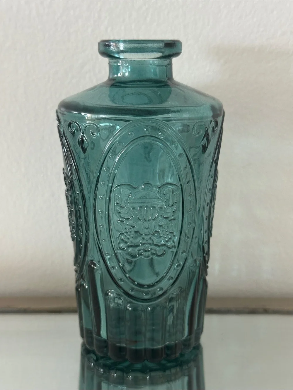 Teal Decorative Glass Vase - Elegant Home Accent